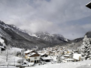 Vista mozzafiato sulle Dolomiti Friulane Forni Di Sopra